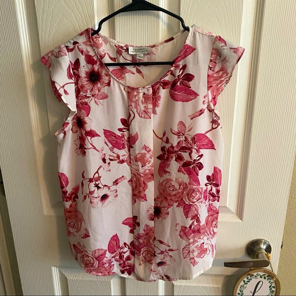 Tahari Pink & White Cap Sleeve Floral Blouse Women's Size Small Lightweight